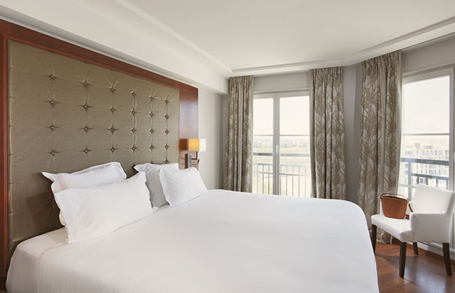 Best Ways To Get from Charles de Gaulle to Relais Spa Val d'Europe