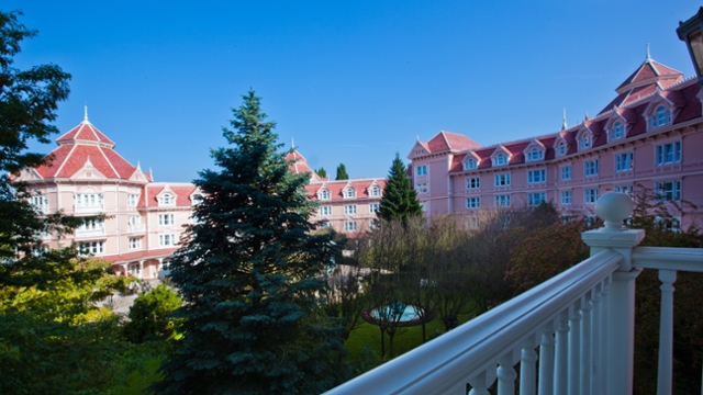 Best Ways to Get from Charles de Gaulle to Disneyland Hotel