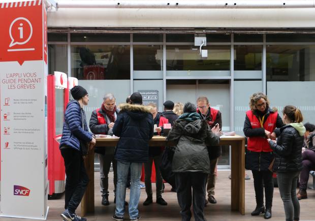 Best Ways To Get from Charles de Gaulle to Gare St Lazare