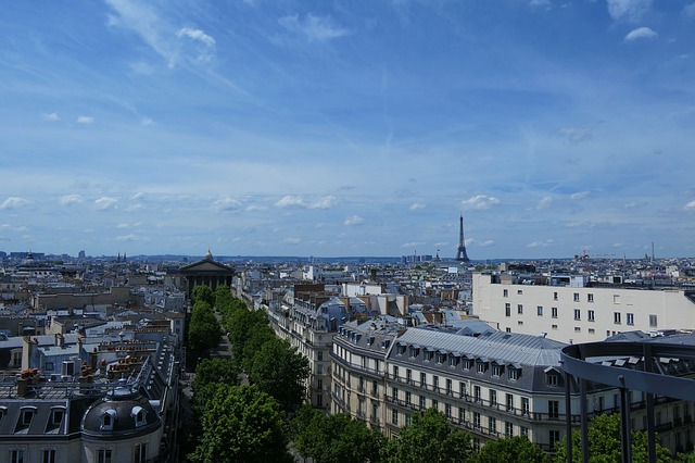 Best Ways To Get from Charles de Gaulle to Le Marais