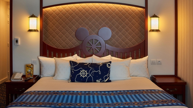 Best Ways To Get from Charles de Gaulle to Newport Bay Club