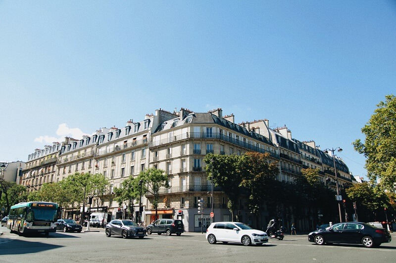Best Ways To Get from Orly Airport to Le Marais