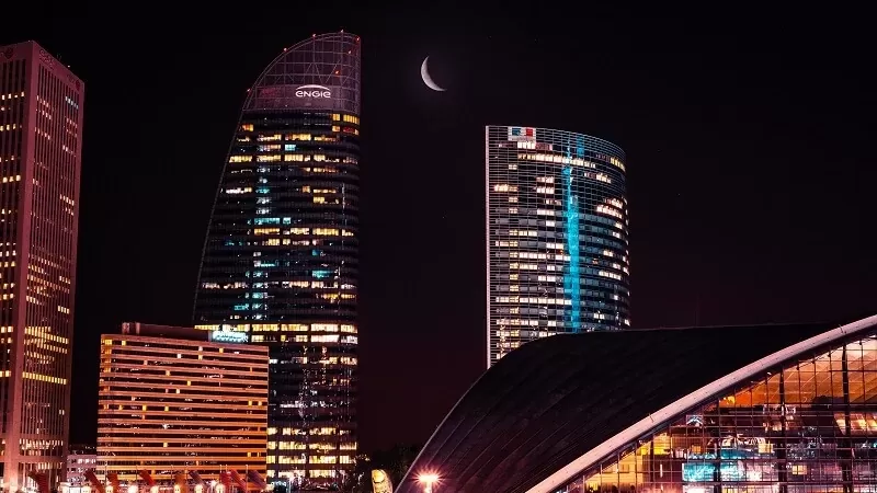 Best Ways To Get from Charles de Gaulle to La Defense