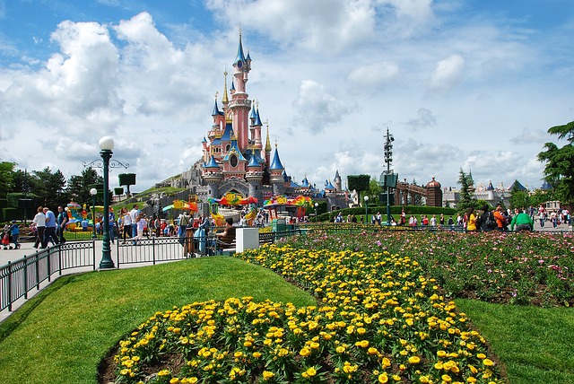 Best Ways To Get from Charles de Gaulle Airport to Disneyland Paris